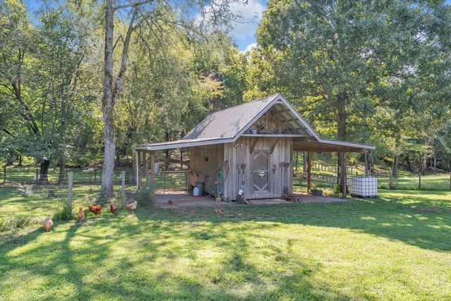 5111 Greensboro Rd, Washington, GA 30673