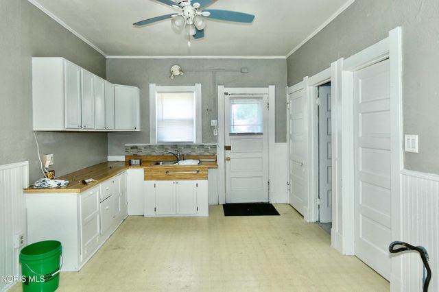 2013 Caledonia Street, Toledo, OH 43605