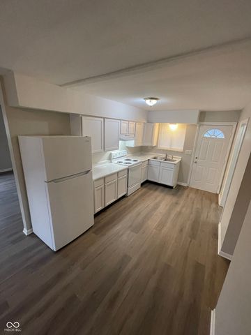 2948 Roberta Drive, Indianapolis, IN 46222