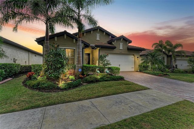 229 VINADIO BOULEVARD, Nokomis, FL 34275