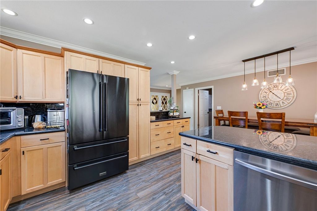 Image 12 of property listing at 1500 Arrow Wood Drive, Brea, CA 92821