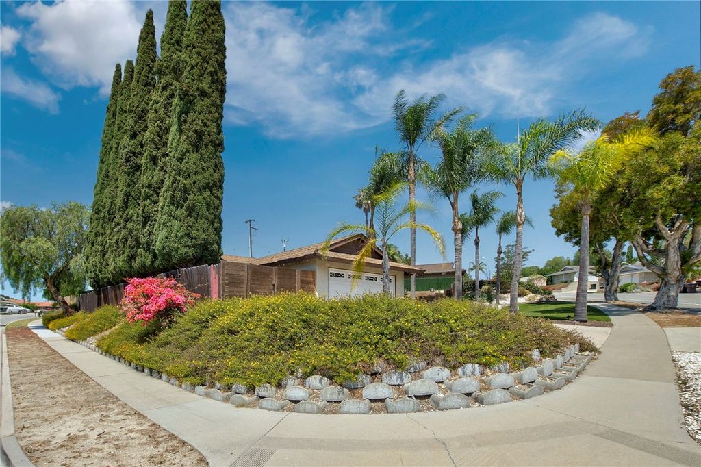 Image 6 of property listing at 1500 Arrow Wood Drive, Brea, CA 92821