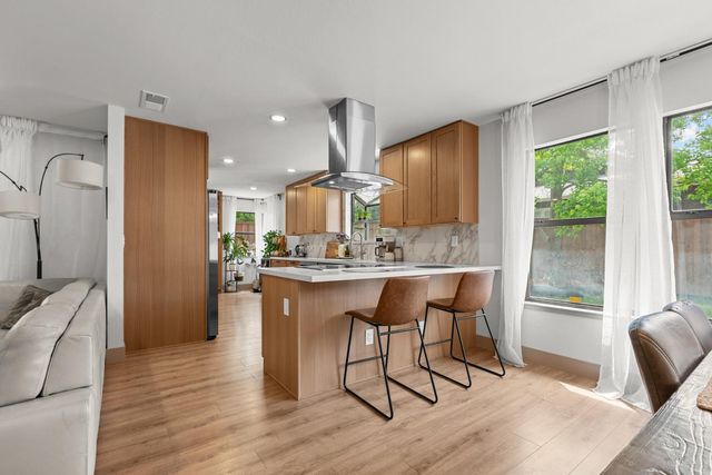 3910 Adelheid Way, Sacramento, CA 95821