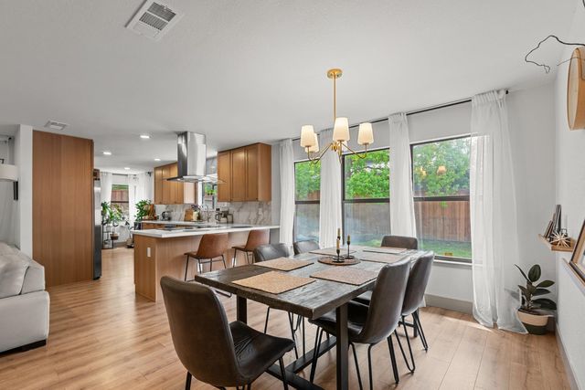 3910 Adelheid Way, Sacramento, CA 95821