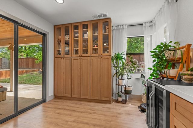 3910 Adelheid Way, Sacramento, CA 95821