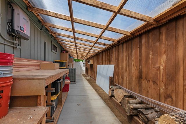 3910 Adelheid Way, Sacramento, CA 95821