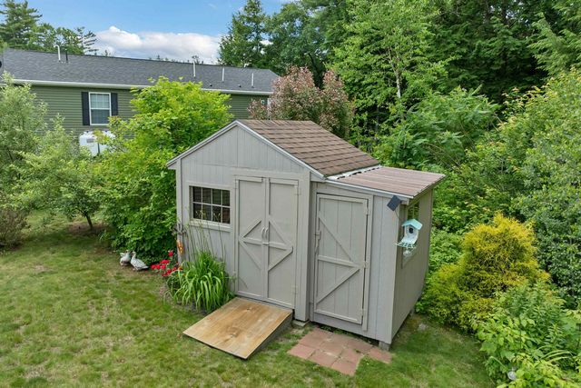 35 Mansfield Woods Way, New Hampton, NH 03256