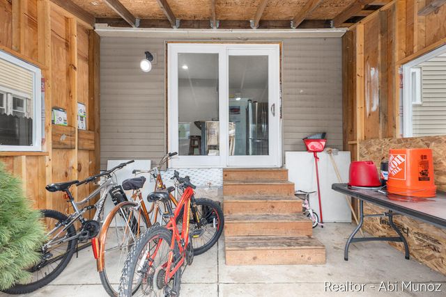 1841 Federal Avenue, Grand Rapids, MI 49509