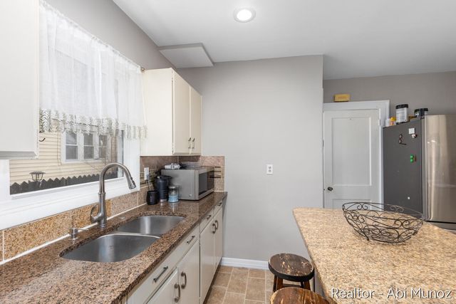 1841 Federal Avenue, Grand Rapids, MI 49509