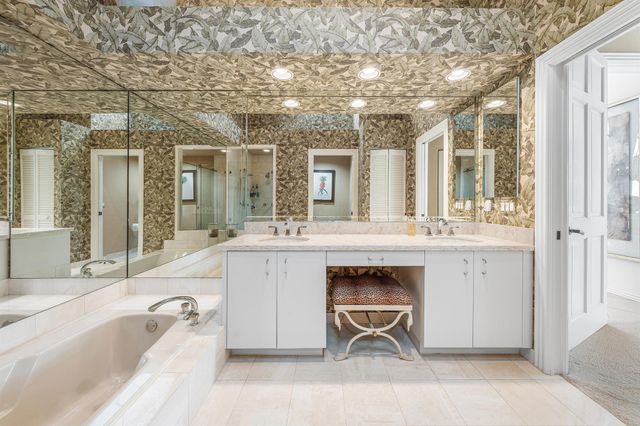 16815 Knightsbridge Lane, Delray Beach, FL 33484