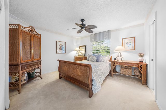 16815 Knightsbridge Lane, Delray Beach, FL 33484