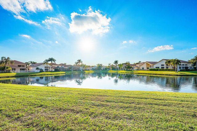 16815 Knightsbridge Lane, Delray Beach, FL 33484