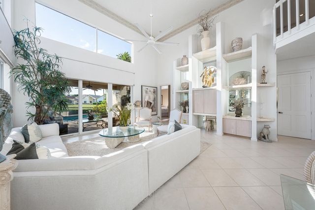 16815 Knightsbridge Lane, Delray Beach, FL 33484