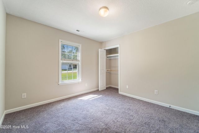 205 Sourwood Court, Jacksonville, NC 28540
