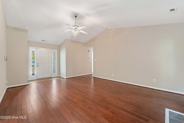 205 Sourwood Court, Jacksonville, NC 28540