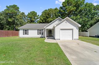 205 Sourwood Court, Jacksonville, NC 28540