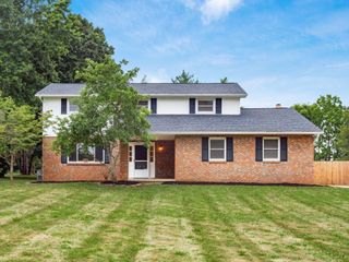 10697 Marie Lane, Pickerington, OH 43147