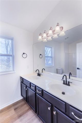 8233 Swarthmore Court, University City, MO 63130