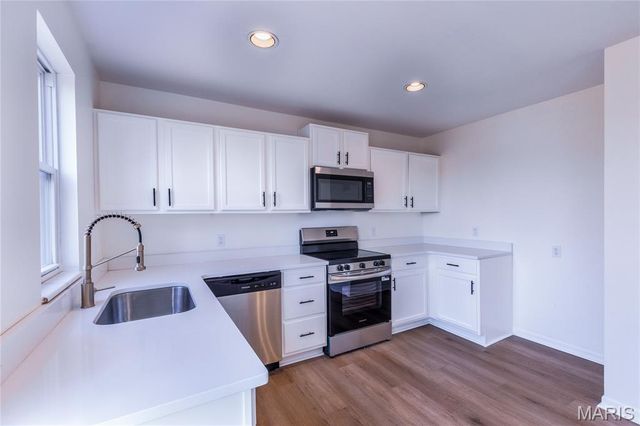 8233 Swarthmore Court, University City, MO 63130