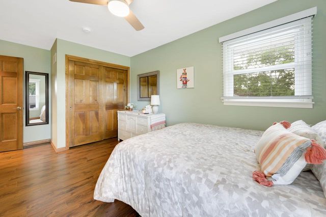 1119 W Fairfield COURT, Glendale, WI 53217