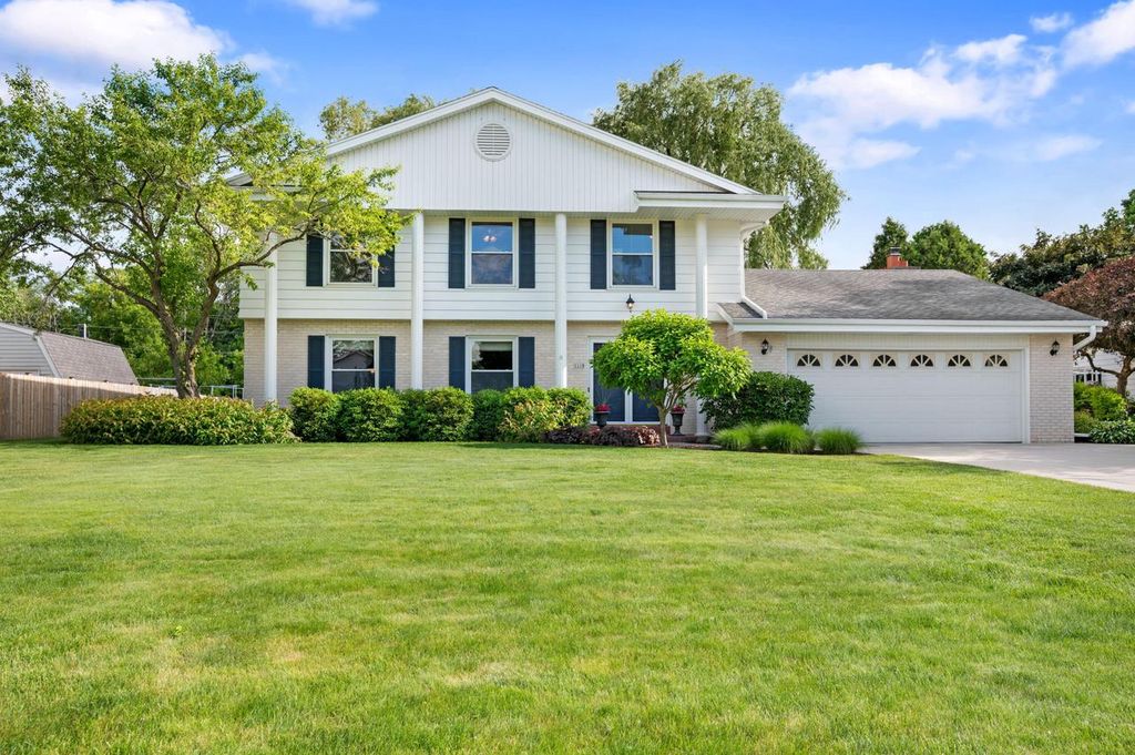 1119 W Fairfield COURT, Glendale, WI 53217