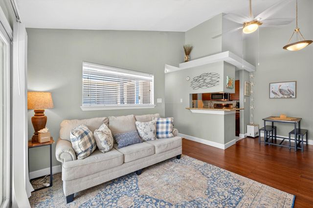 3506 Cove View Boulevard 212, Galveston, TX 77554