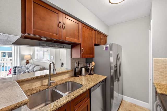 3506 Cove View Boulevard 212, Galveston, TX 77554