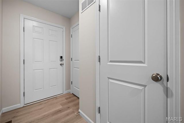 2 Burlington at Oakshire, O'fallon, MO 63385