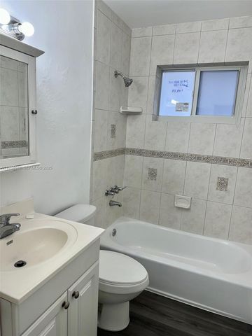 2380 Diana Dr 07, Hallandale Beach, FL 33009