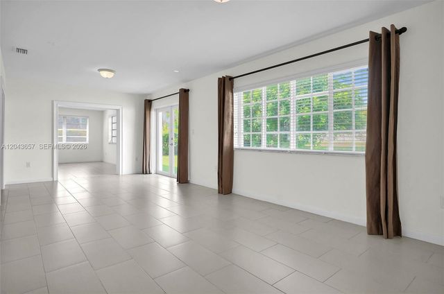 14375 Lake Candlewood Ct, Miami Lakes, FL 33014