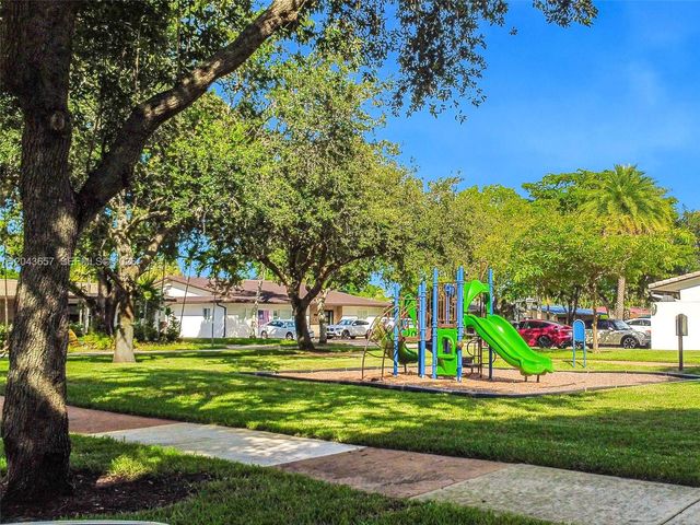 14375 Lake Candlewood Ct, Miami Lakes, FL 33014