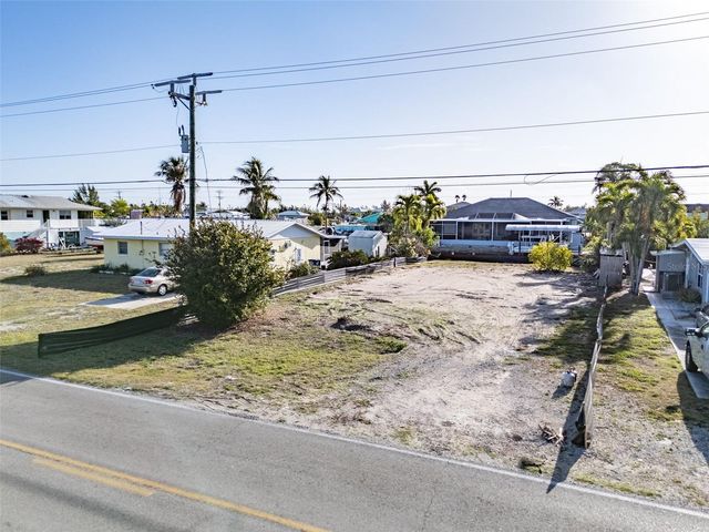 3314 YORK ROAD, St James City, FL 33956