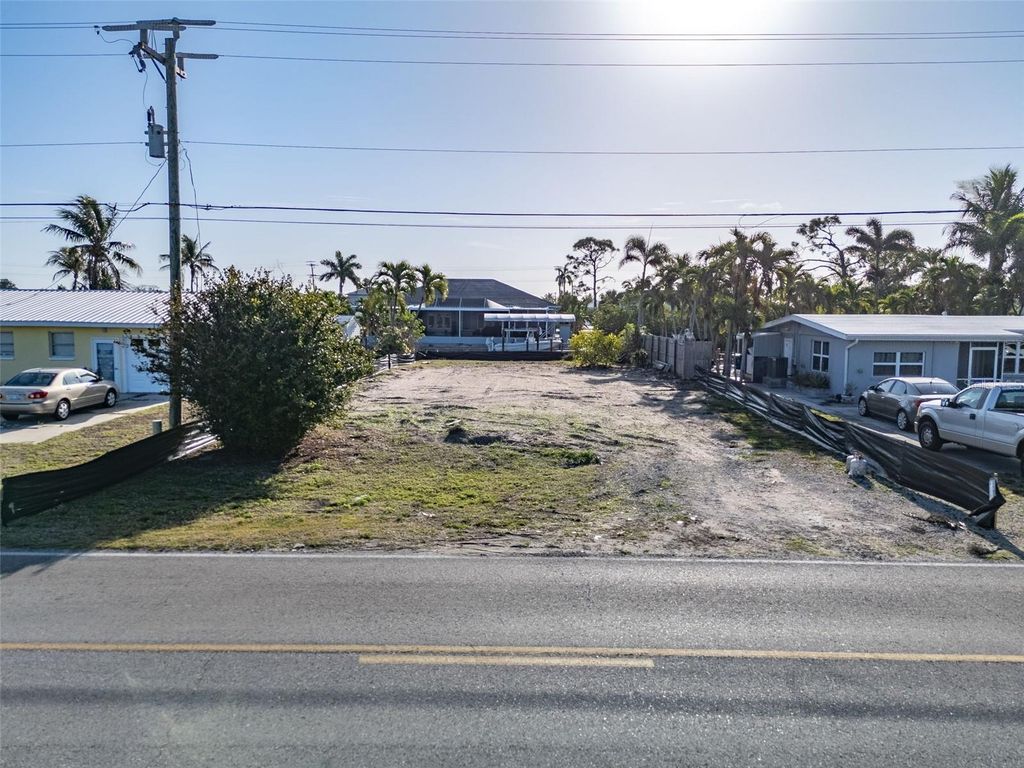 3314 YORK ROAD, St James City, FL 33956