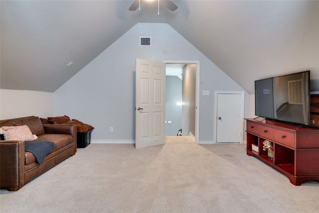 1900 Stonecourt Drive, Bedford, TX 76021