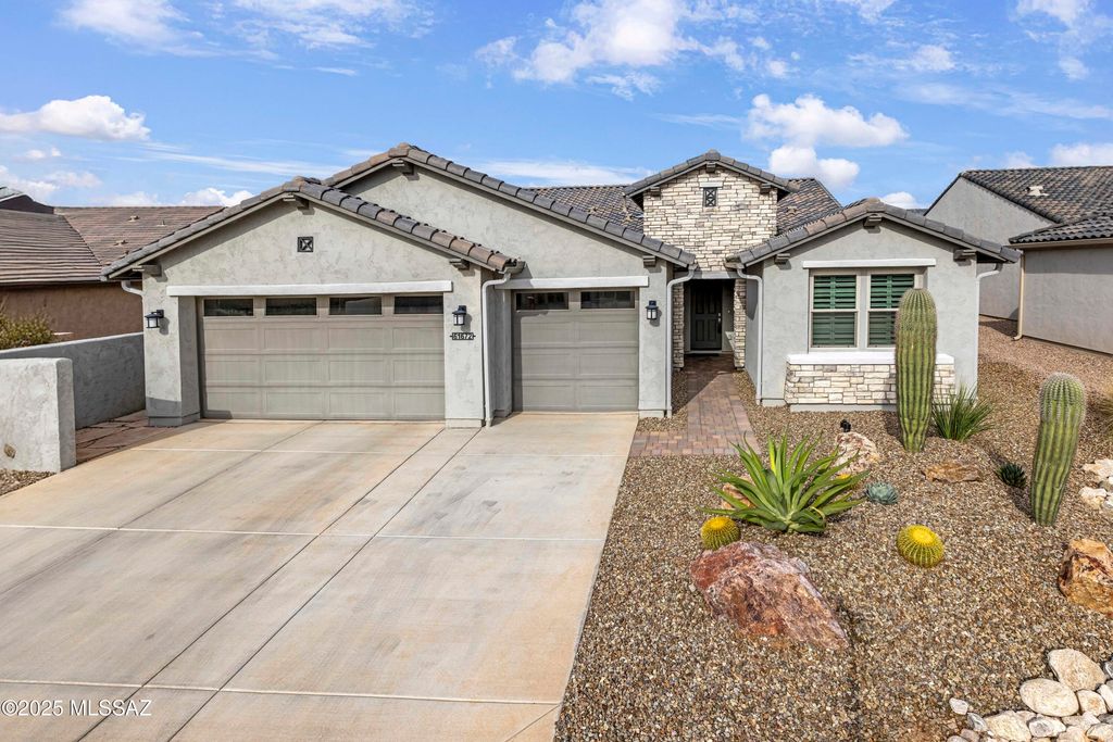 61672 E Talc Street, Oracle, AZ 85623