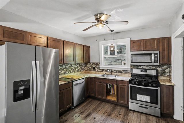 1222 E Kalamazoo Street, Lansing, MI 48912