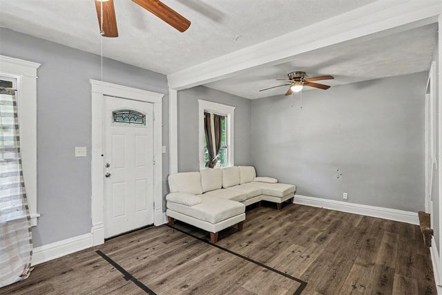 1222 E Kalamazoo Street, Lansing, MI 48912