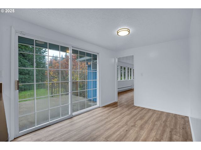 20320 Se WALGREN Rd, Damascus, OR 97089