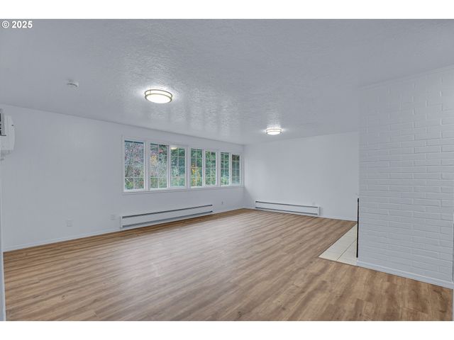 20320 Se WALGREN Rd, Damascus, OR 97089