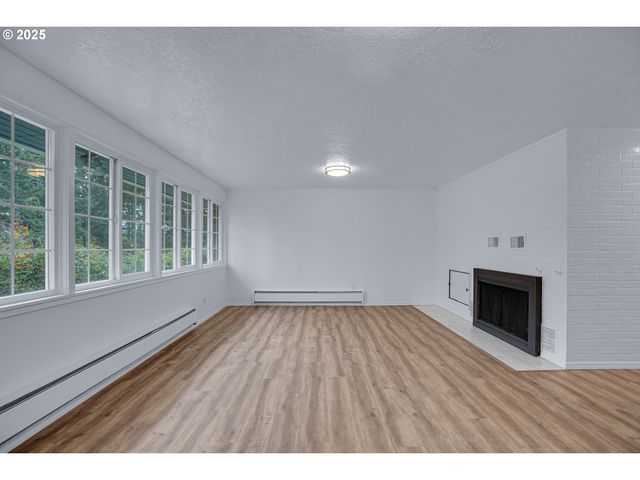 20320 Se WALGREN Rd, Damascus, OR 97089