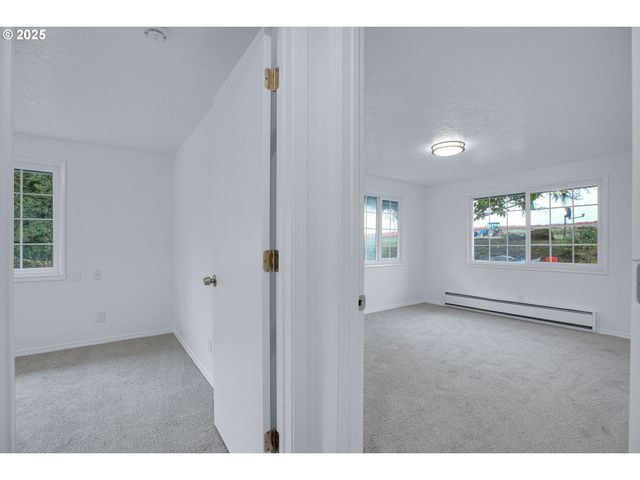 20320 Se WALGREN Rd, Damascus, OR 97089