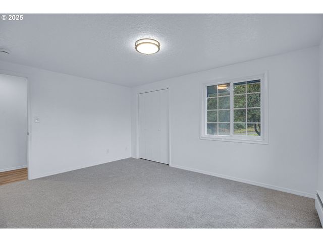 20320 Se WALGREN Rd, Damascus, OR 97089