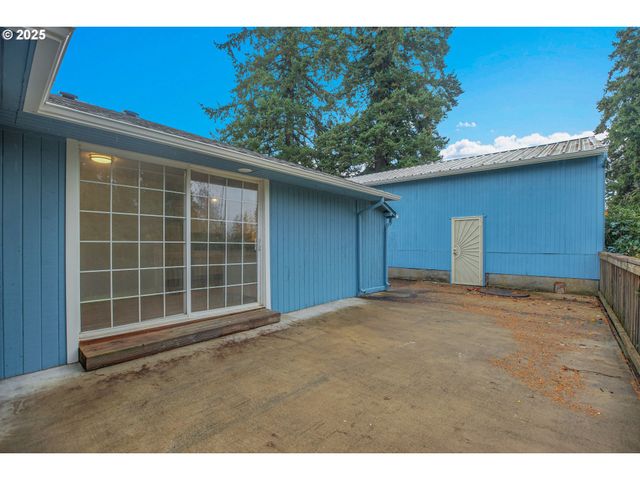 20320 Se WALGREN Rd, Damascus, OR 97089