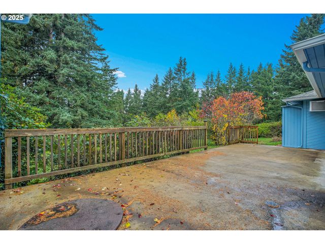 20320 Se WALGREN Rd, Damascus, OR 97089