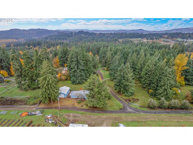 20320 Se WALGREN Rd, Damascus, OR 97089