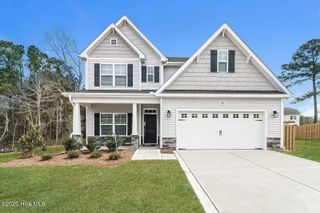 308 Mckenzie Place, Sneads Ferry, NC 28460