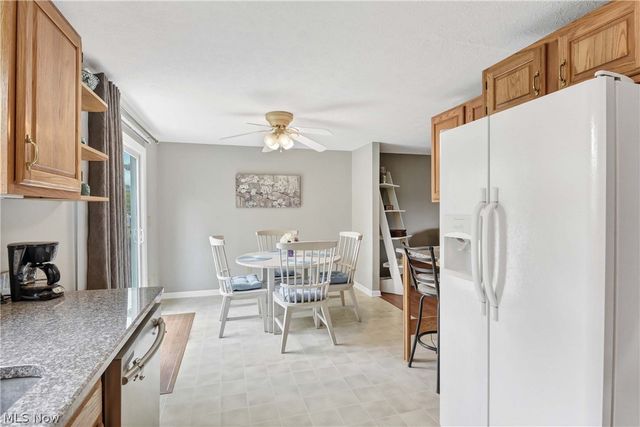 8345 Celianna Drive, Strongsville, OH 44149