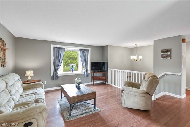 8345 Celianna Drive, Strongsville, OH 44149