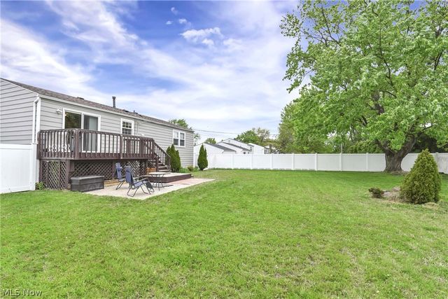8345 Celianna Drive, Strongsville, OH 44149