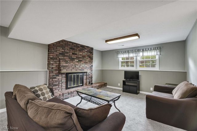 8345 Celianna Drive, Strongsville, OH 44149